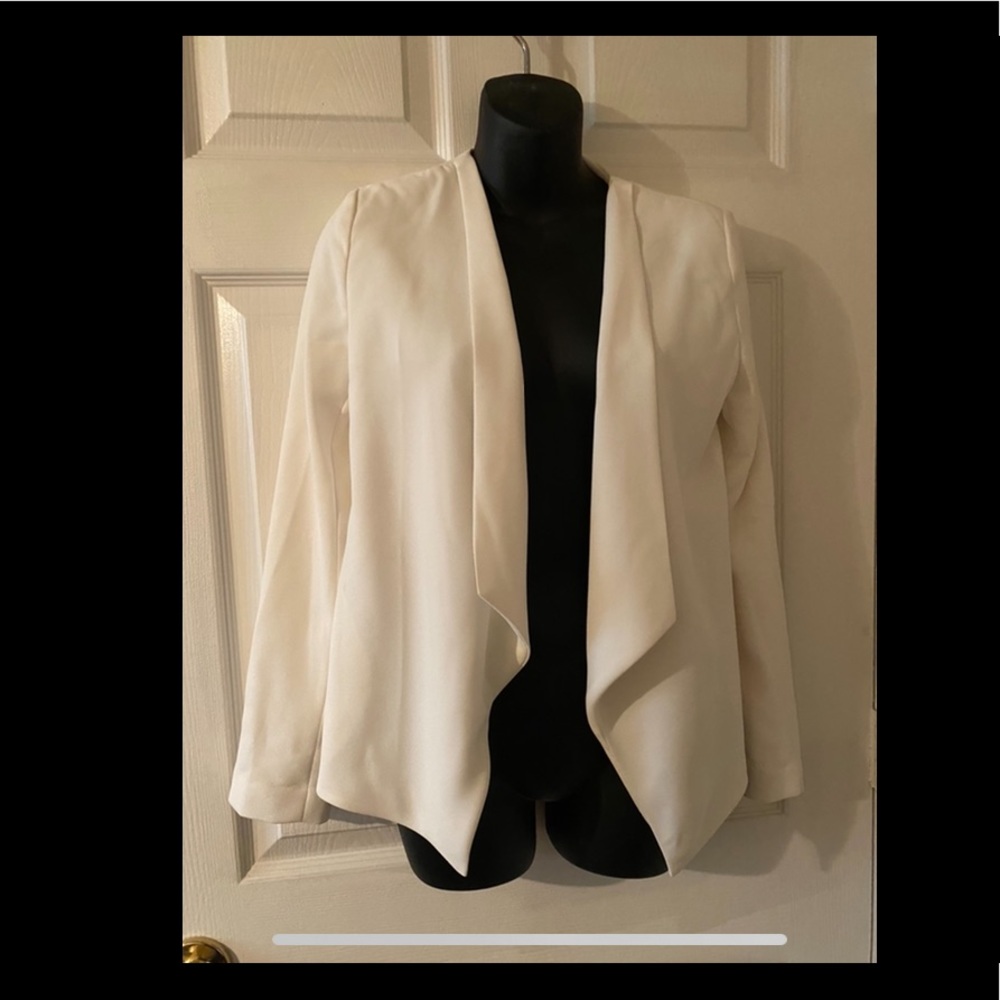 Cream/white blazer